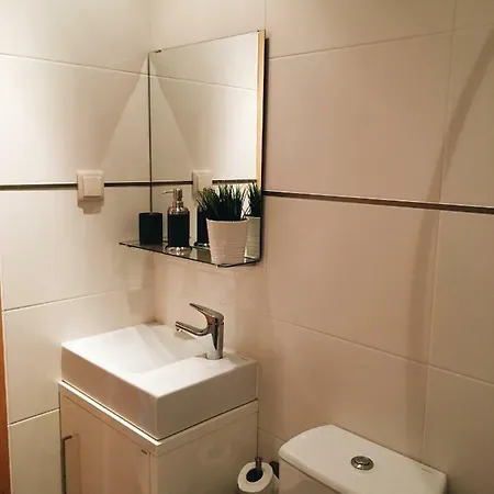 New Center 1 Min Walk Beach/river/casino!!! Apartamento