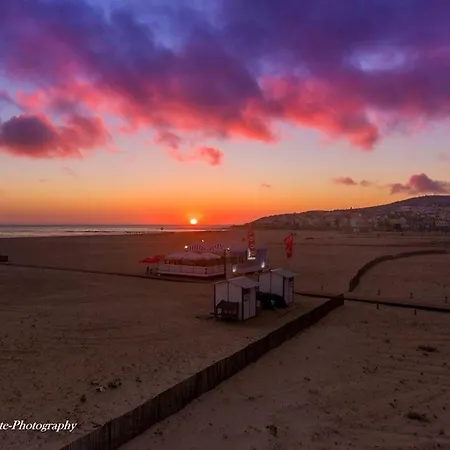 Apartment New Center 1 Min Walk Beach/river/casino!!!