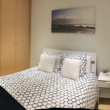 Apartment New Center 1 Min Walk Beach/river/casino!!!