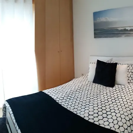New Center 1 Min Walk Beach/river/casino!!! Appartamento