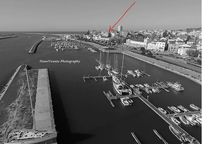 Lägenhet New Center 1 Min Walk Beach/river/casino!!!